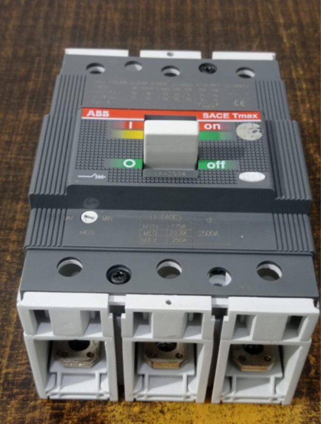 ABB Tmax T3N160 MCCB 3 Pole 160A-250A 36kA industrial circuit breaker