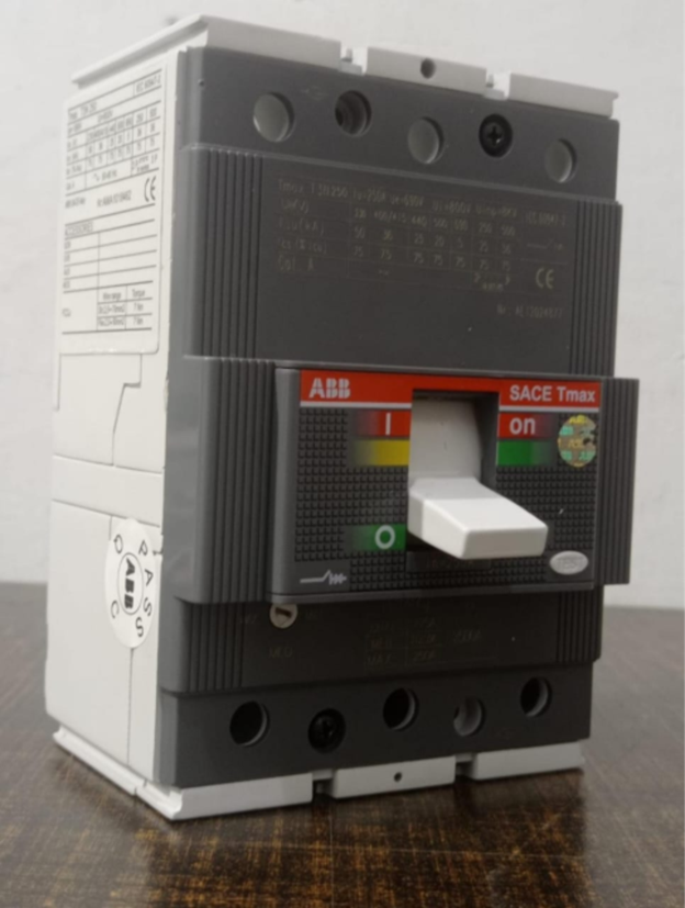 ABB Tmax T3N160 MCCB 3 Pole 160A-250A 36kA industrial circuit breaker